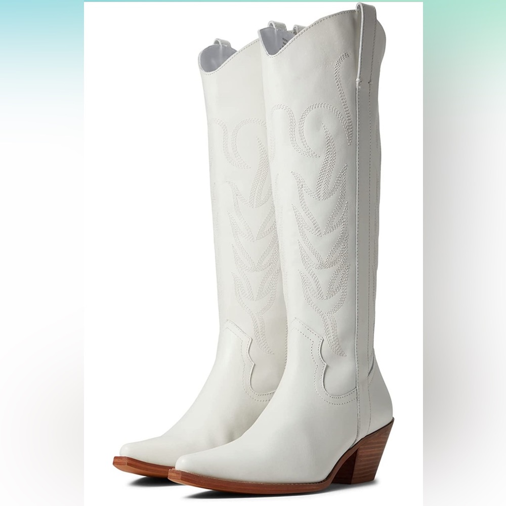 NWT Pointed Toe Knee Tall Cowgirl Boots with Heel